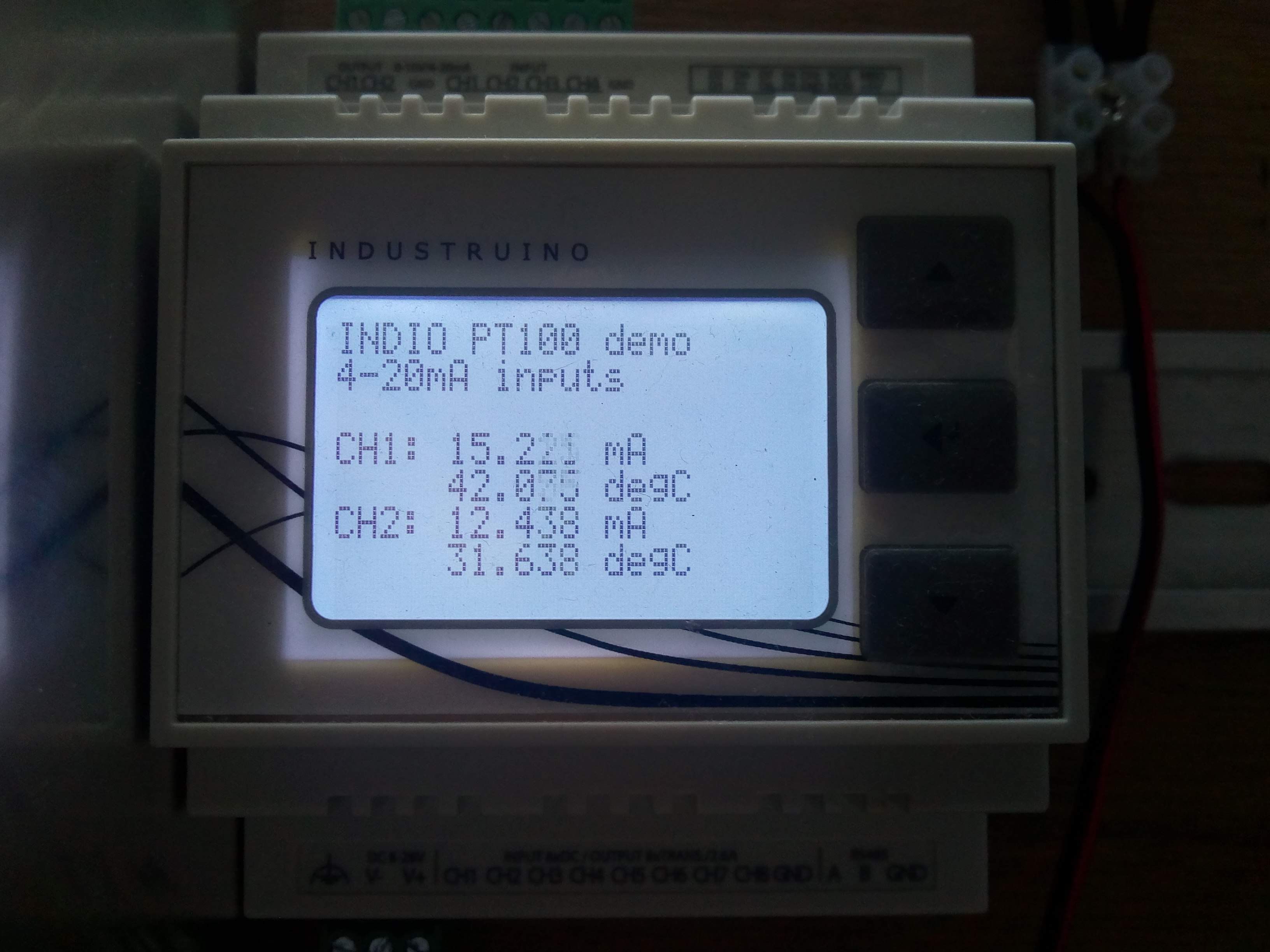 PT100 with 4-20mA transmitter | Industruino PT100 with 4-20mA transmitter | Industruino